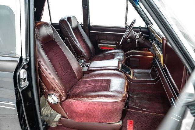 1987 Jeep Grand Wagoneer