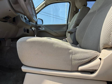 2011 Nissan Frontier SV V6