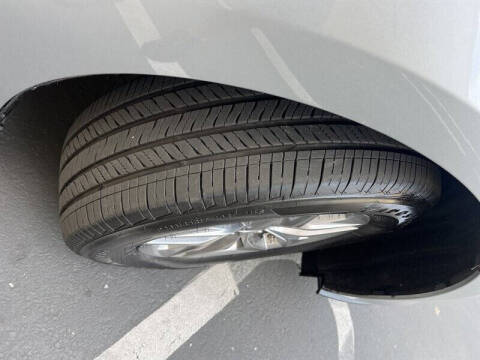 2021 Toyota Sienna LE 8-Passenger