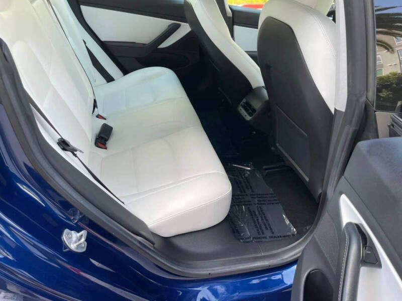 2019 Tesla Model 3 Standard Range Plus