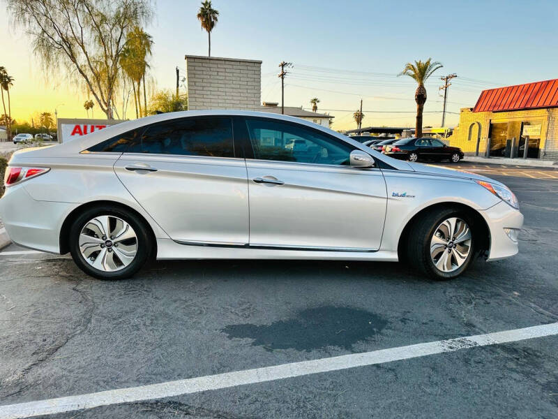 2014 Hyundai Sonata Hybrid Limited photo 10