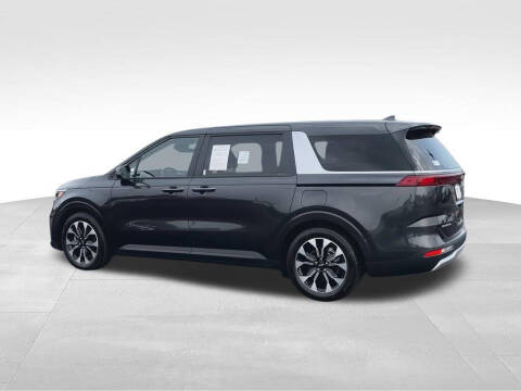 2024 Kia Carnival EX