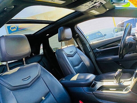 2017 Cadillac XT5 Luxury