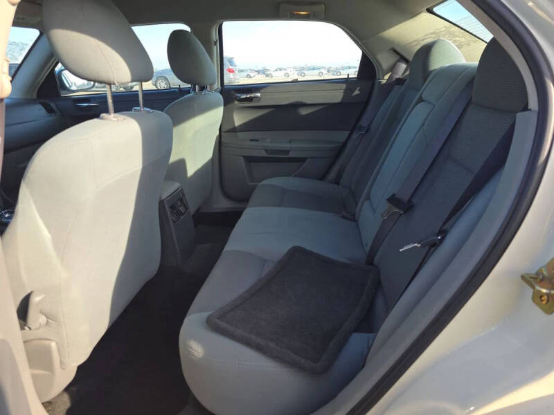 2005 Chrysler 300