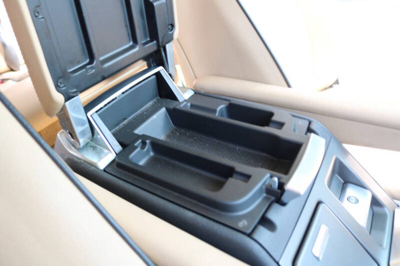 2012 Land Rover Range Rover HSE