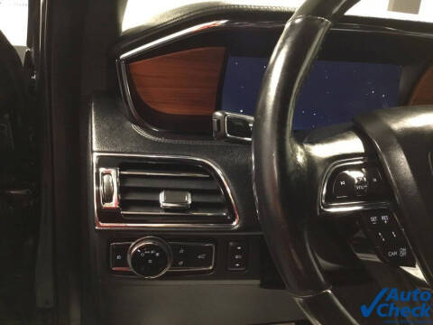 2019 Lincoln Navigator Select