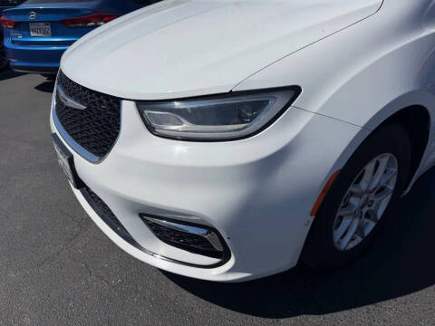 2021 Chrysler Pacifica Touring L