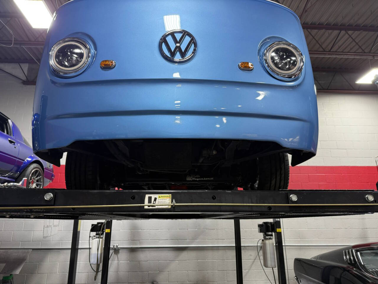 1974 Volkswagen Type II Custom Bus 37