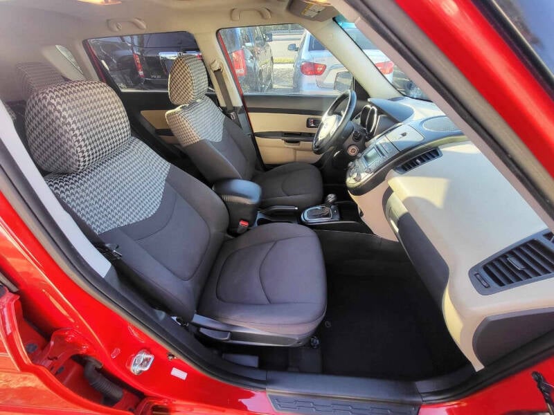 2013 Kia Soul + photo 11