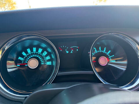 2011 Ford Mustang V6 Premium