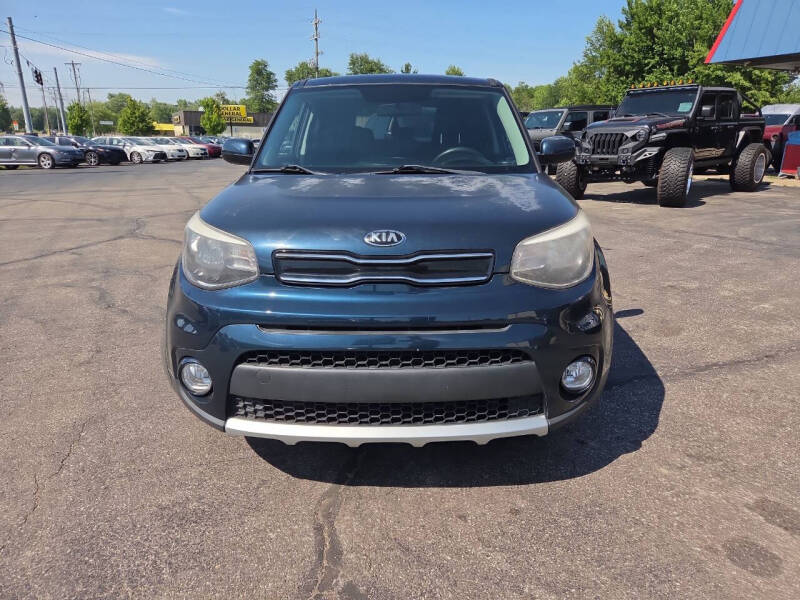 2017 Kia Soul +