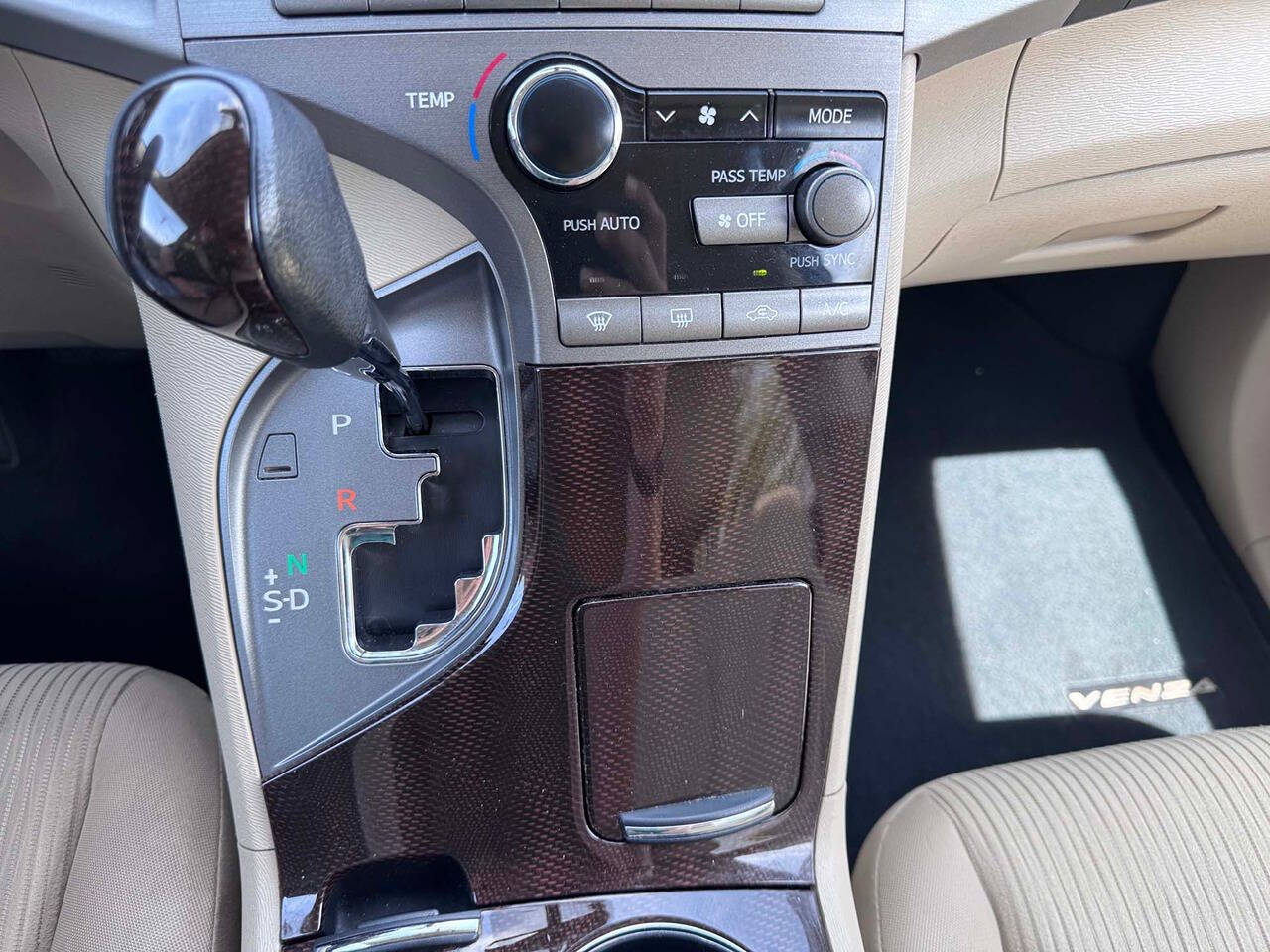 2011 Toyota Venza 9