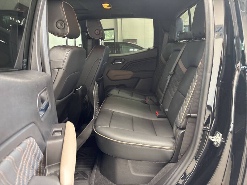 2024 GMC Canyon Denali