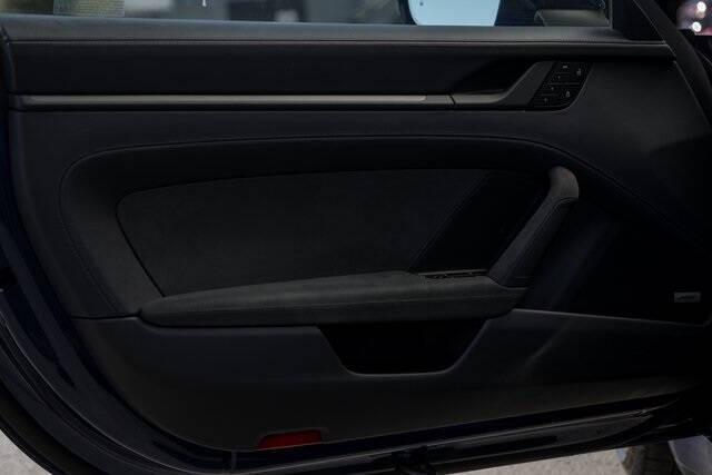 2024 Porsche 911 Carrera 4 GTS