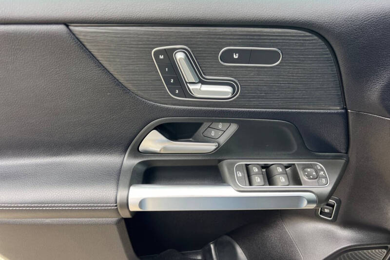 2020 Mercedes-Benz GLB GLB 250 4MATIC