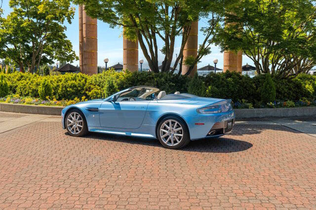 2012 Aston Martin V8 Vantage 2