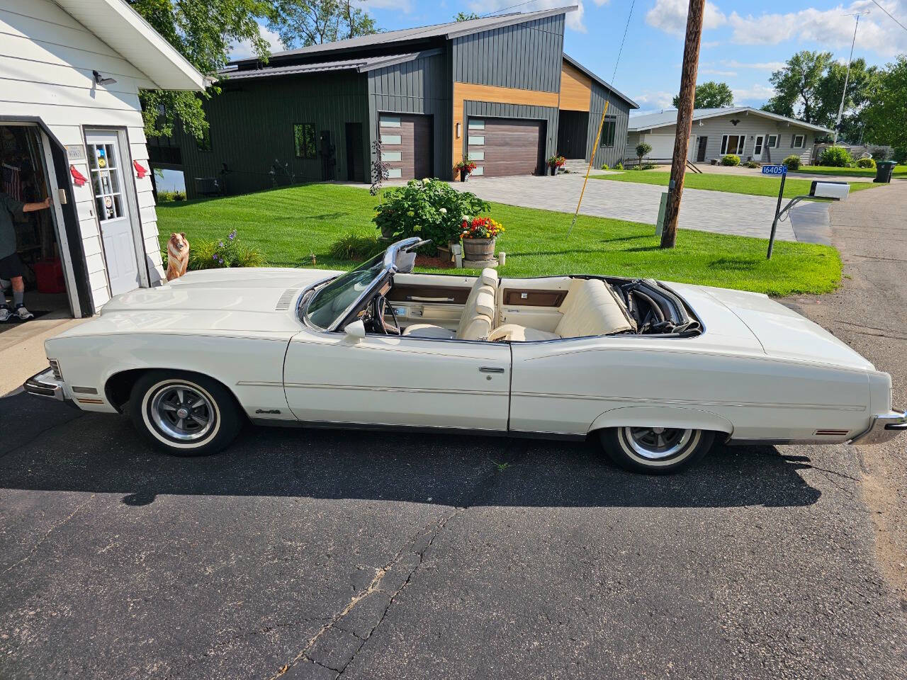 1973 Pontiac Grand Ville 16