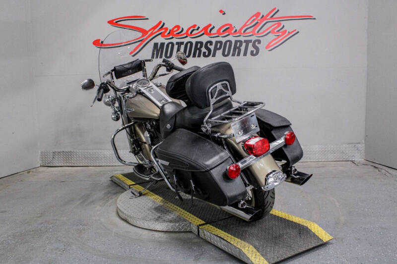 2005 Harley-Davidson Road King Classic