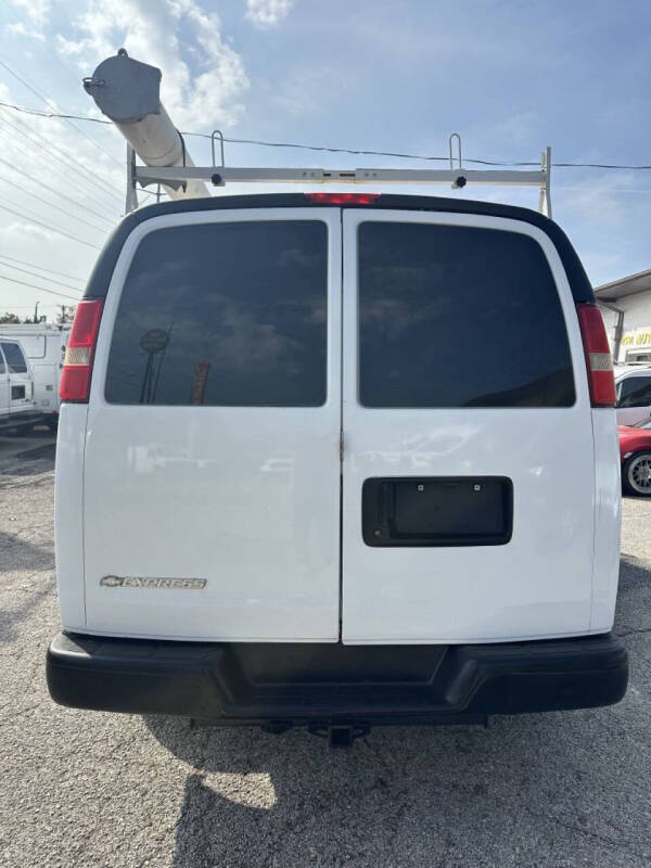 2011 Chevrolet Express 3500
