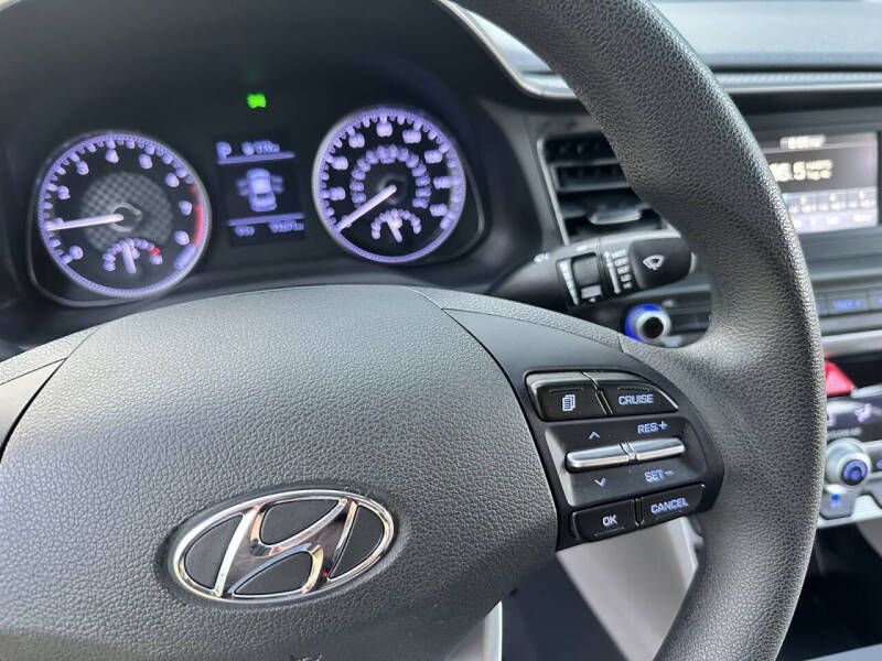 2020 Hyundai Elantra