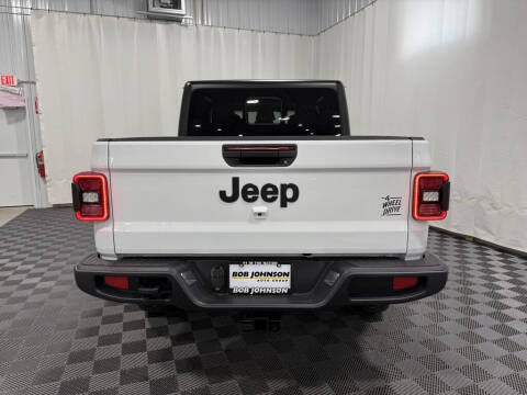 2026 Jeep Gladiator Willys