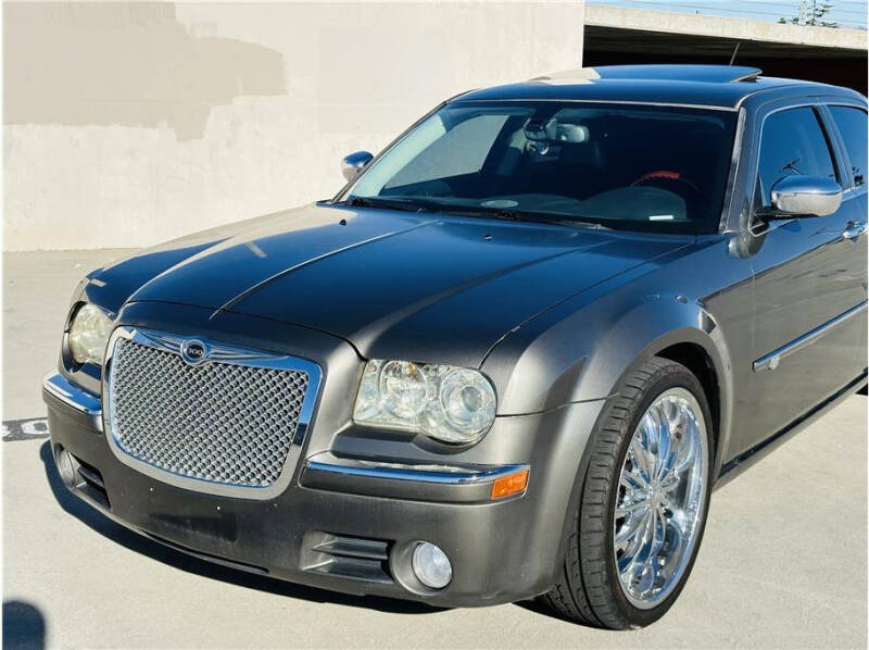 2008 Chrysler 300 C photo 8