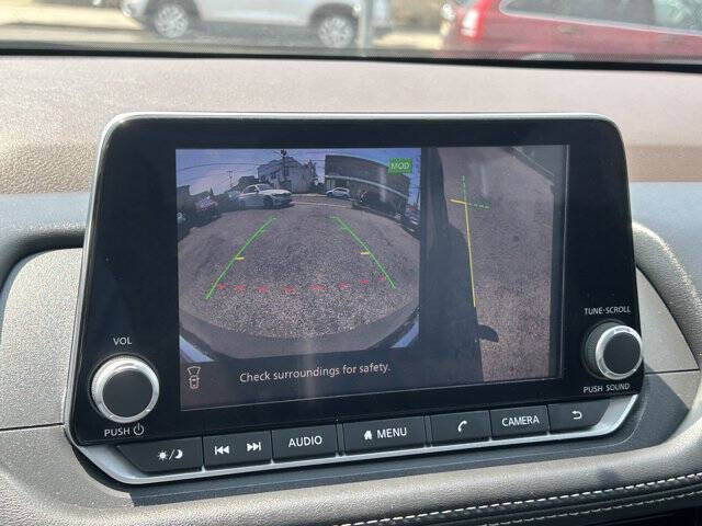 2021 Nissan Rogue SV