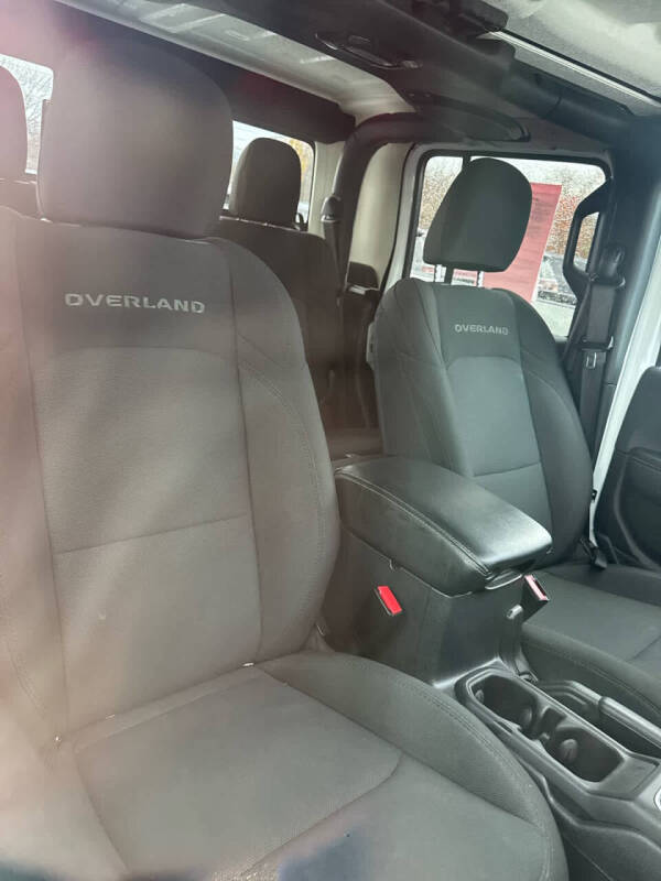 2023 Jeep Gladiator Overland