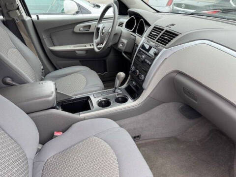 2012 Chevrolet Traverse LS