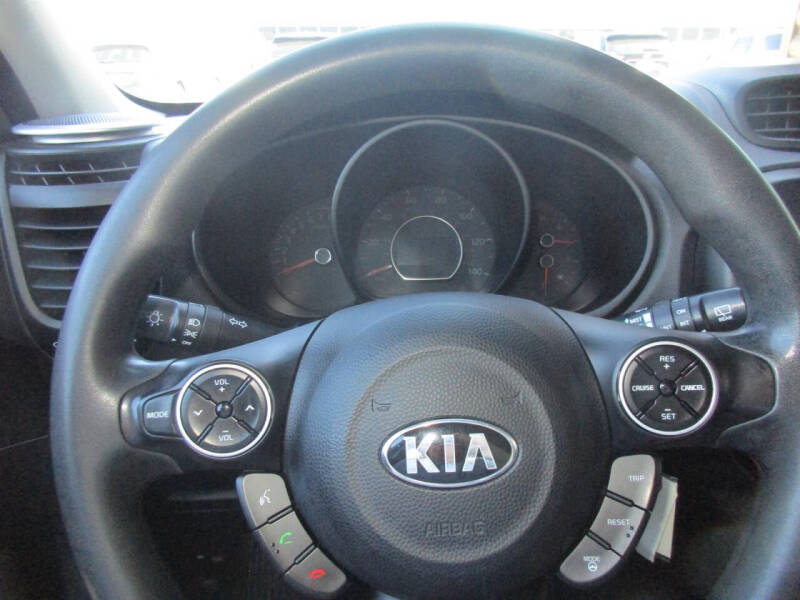 2015 Kia Soul +