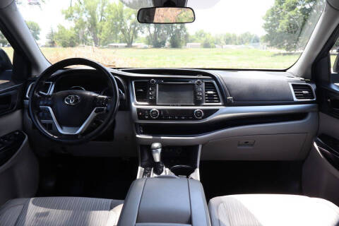 2017 Toyota Highlander LE Plus