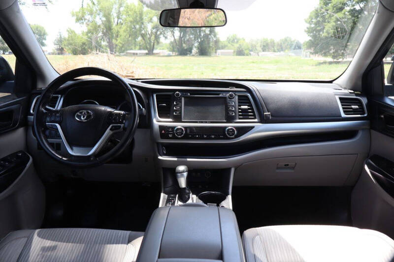 2017 Toyota Highlander LE Plus