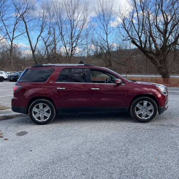 2017 GMC Acadia Limited Base photo 3