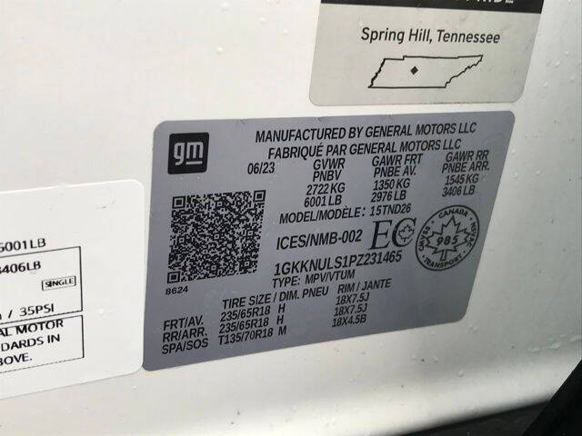 2023 GMC Acadia SLT
