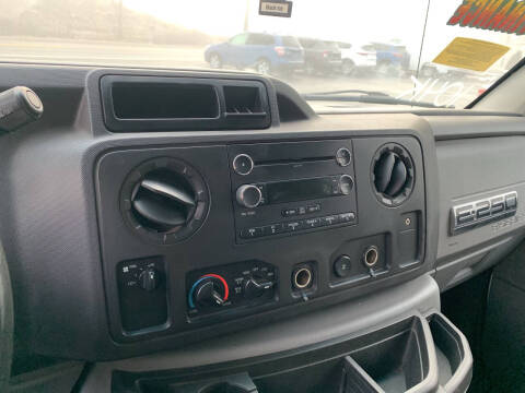 2013 Ford E-Series E-250