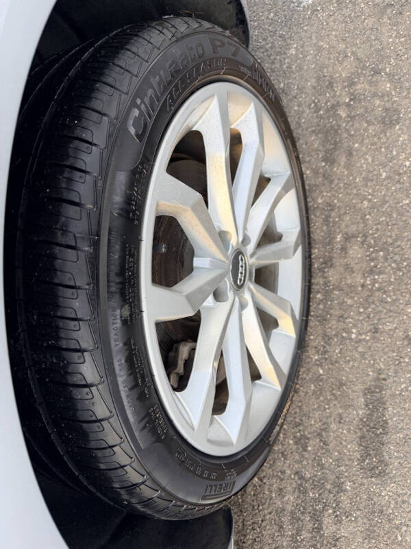 2019 Audi A4 quattro Premium Plus 45 TFSI