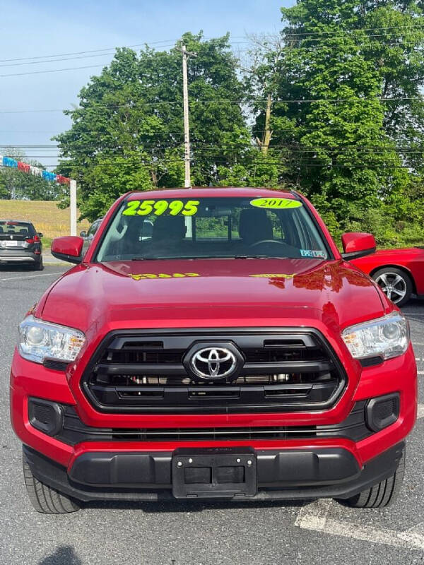 2017 Toyota Tacoma SR