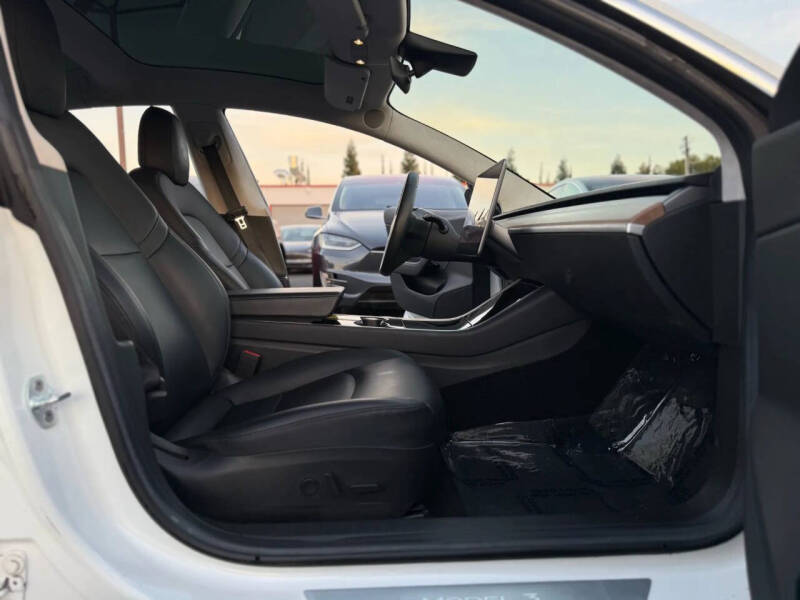 2017 Tesla Model 3 Long Range