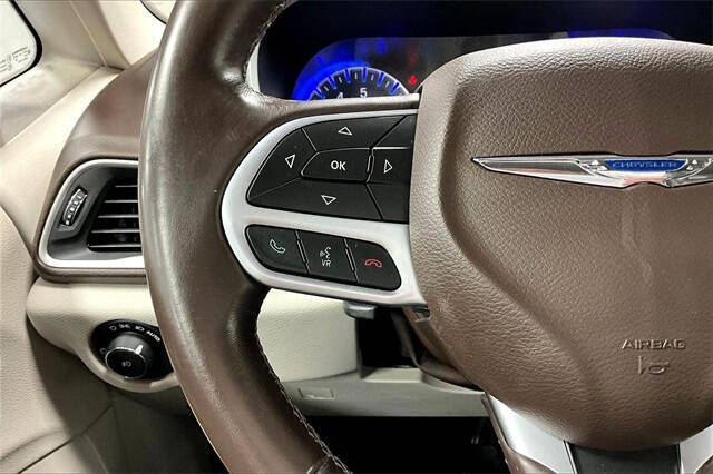 2017 Chrysler Pacifica Touring-L