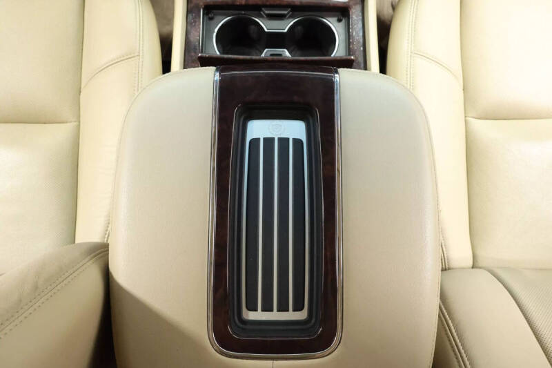 2012 Cadillac Escalade Premium