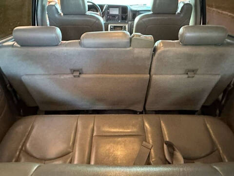 2005 Chevrolet Suburban 2500 LT