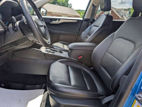 2020 Ford Escape SEL
