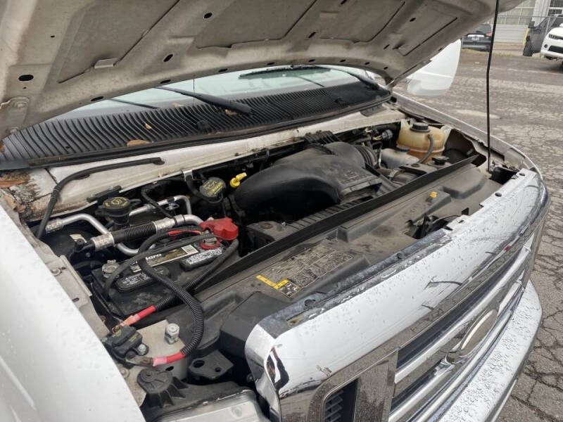 2014 Ford E-Series E-450 SD