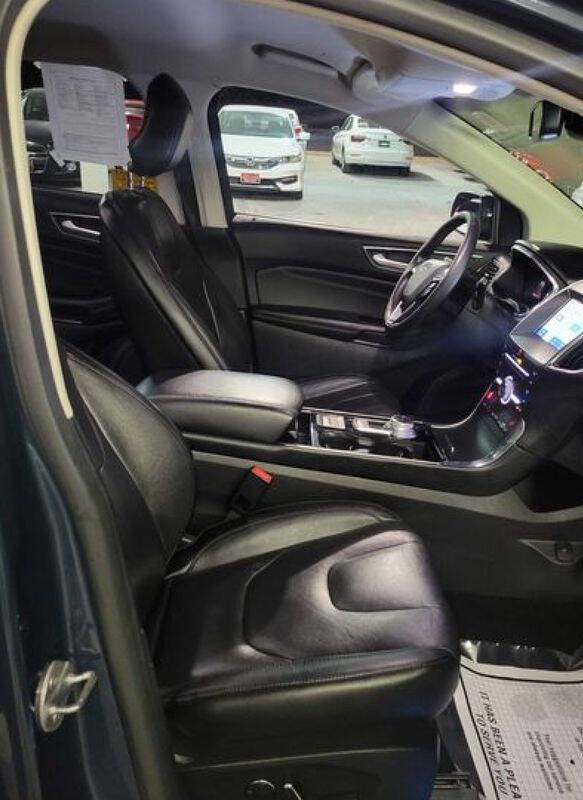 2019 Ford Edge Titanium