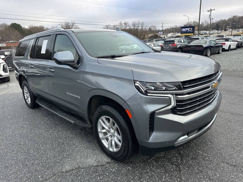 2022 Chevrolet Suburban LT