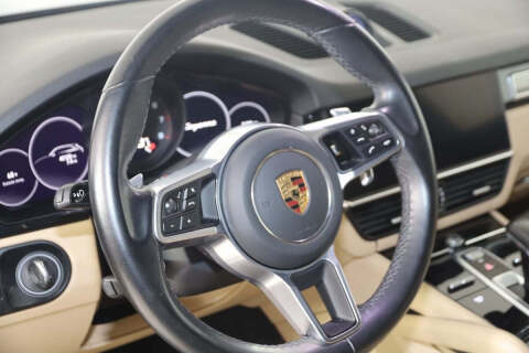 2022 Porsche Cayenne Platinum Edition