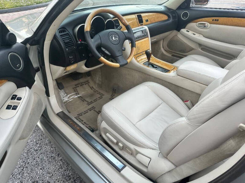 2003 Lexus SC 430
