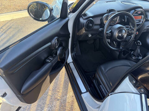 2016 MINI Hardtop 4 Door Cooper