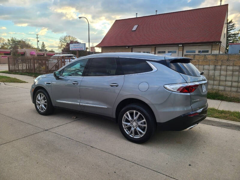 2024 Buick Enclave Essence