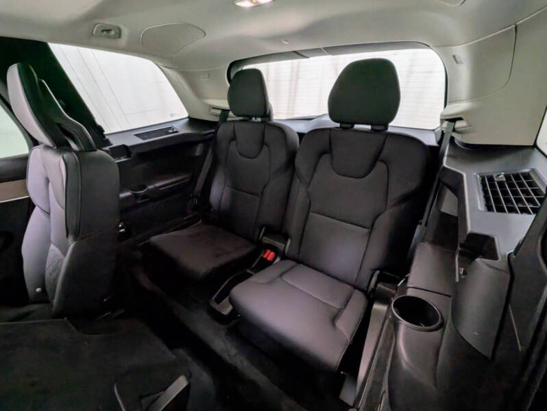 2025 Volvo XC90 B5 Plus Bright Theme 7P
